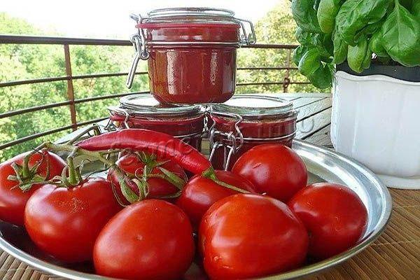 Kak prigotovit ketchup v domashnih usloviyah
